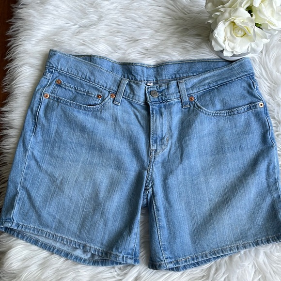 LEVI'S LIGHT BLUE DENIM JEAN SHORTS MID RISE - Picture 1 of 12